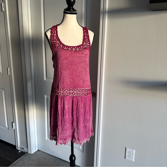 Hayden LA Boho‎ Crochet Trim Tank Dress Pink Rayon Spandex Medium NWT - Picture 1 of 4